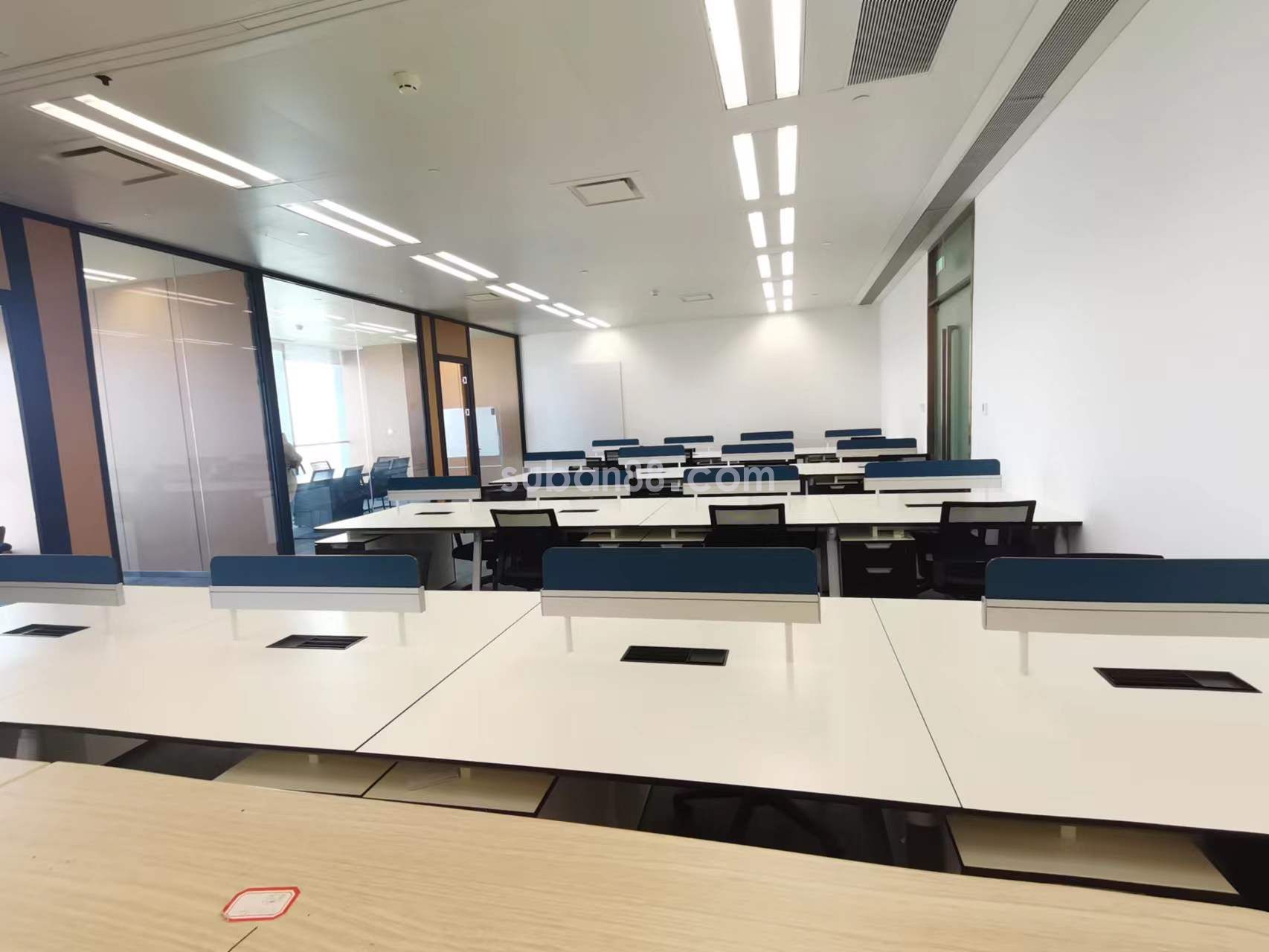 蘇州市工業園區精裝帶家具 甲方直租 地鐵3號線 