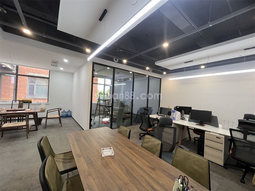 蘇州市姑蘇區  復古式建筑 精裝帶隔斷 甲方直招