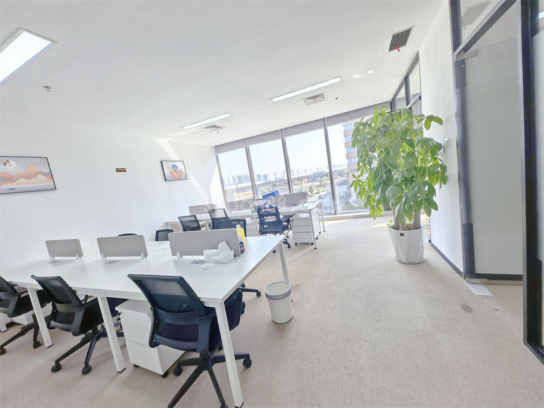 智高商務廣場